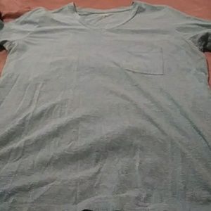 Pocketed short sleeve